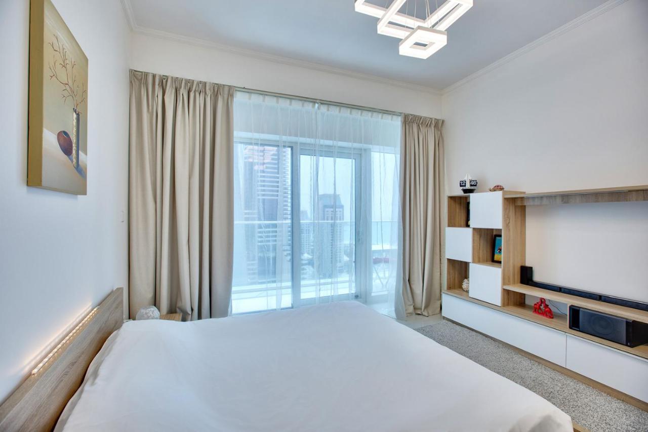 ドバイUltra Modern 1Bd In Damac Heights Marinaアパートメント エクステリア 写真