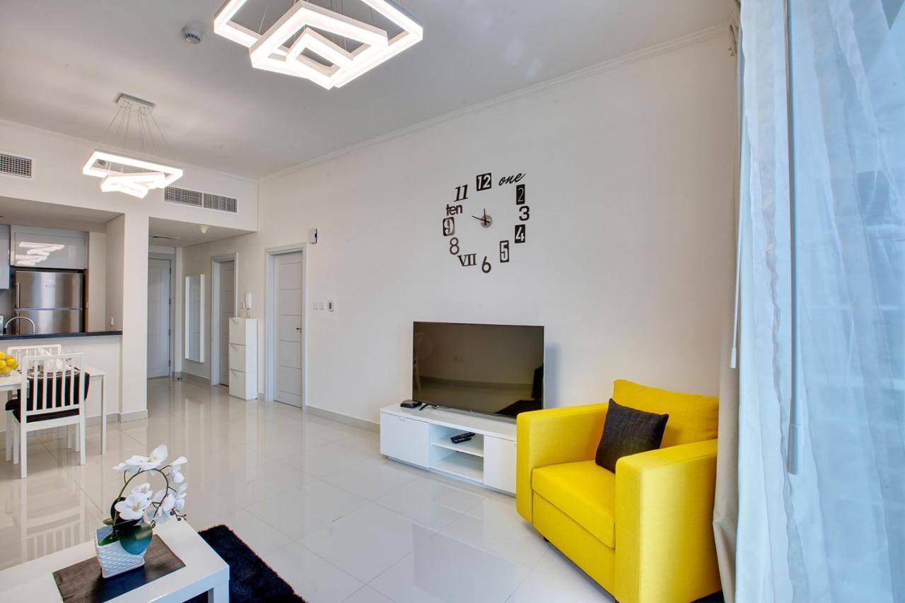 ドバイUltra Modern 1Bd In Damac Heights Marinaアパートメント エクステリア 写真