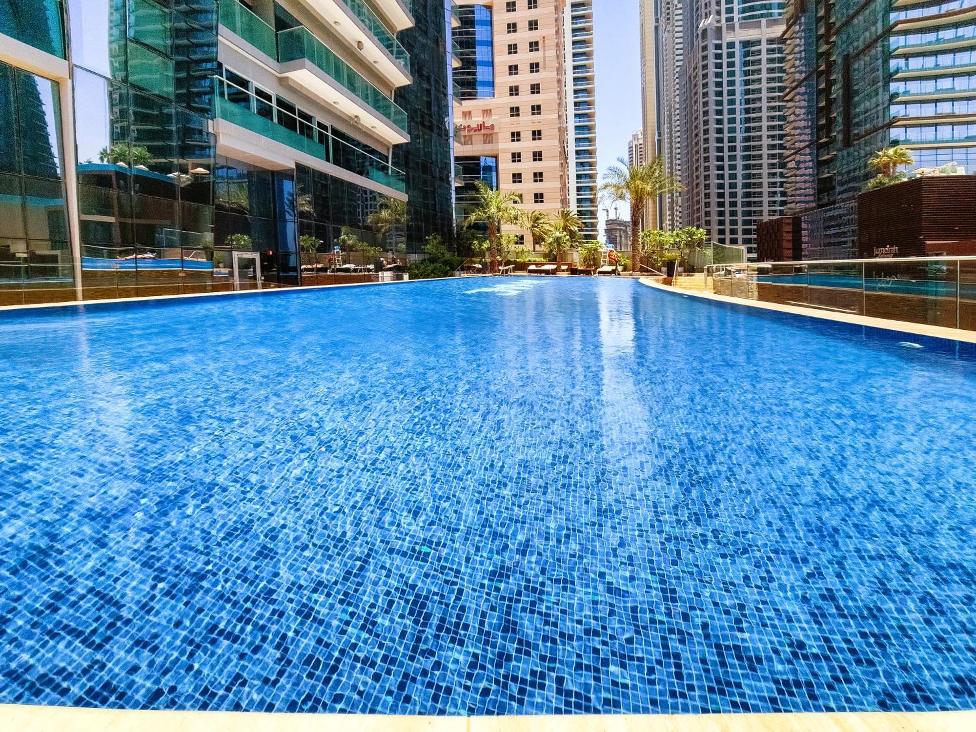 ドバイUltra Modern 1Bd In Damac Heights Marinaアパートメント エクステリア 写真